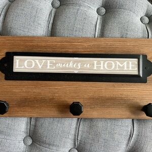 Love Makes a Home sign